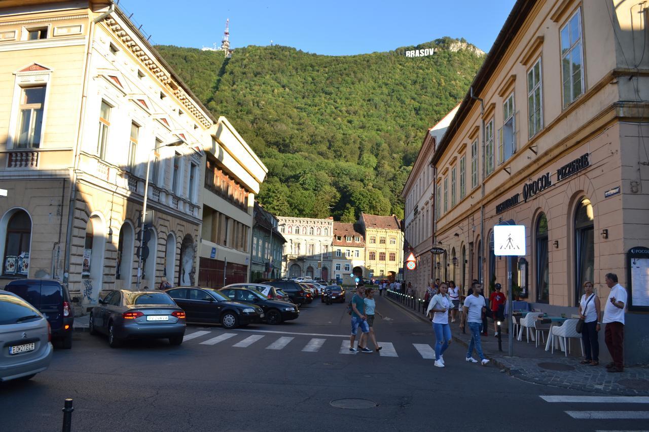 Casa Krone - Piata Sfatului Brașov Exterior foto