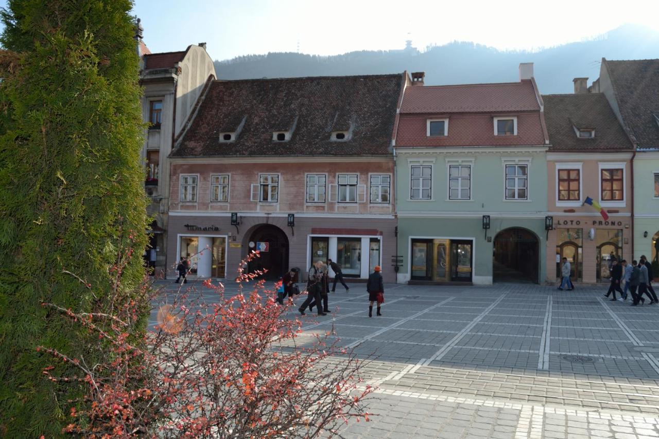 Casa Krone - Piata Sfatului Brașov Exterior foto